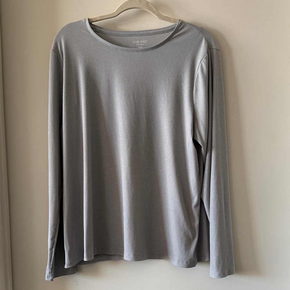 EUC Nine West Ribbed Crew Neck Long Sleeved Tee
